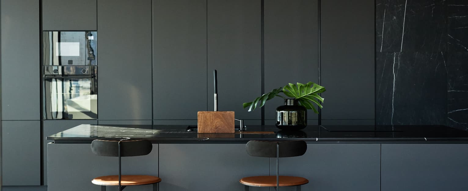 black laminate kitchen worktops